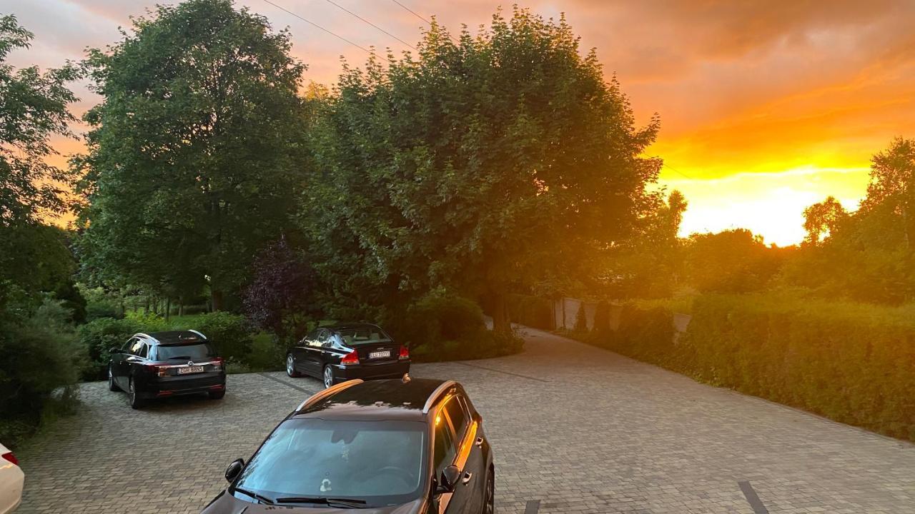 Zielony Dworek Çestohova Dış mekan fotoğraf