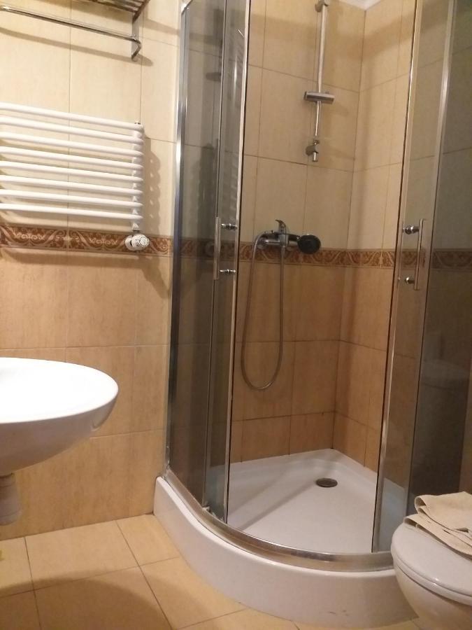 Zielony Dworek Çestohova Dış mekan fotoğraf