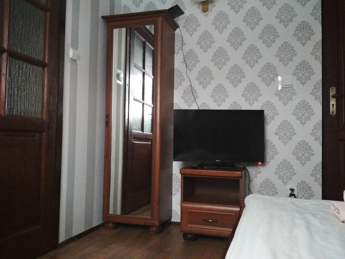 Zielony Dworek Çestohova Dış mekan fotoğraf